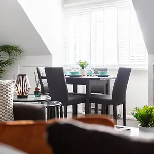  Apartment Elmsleigh Lofts By Sorted